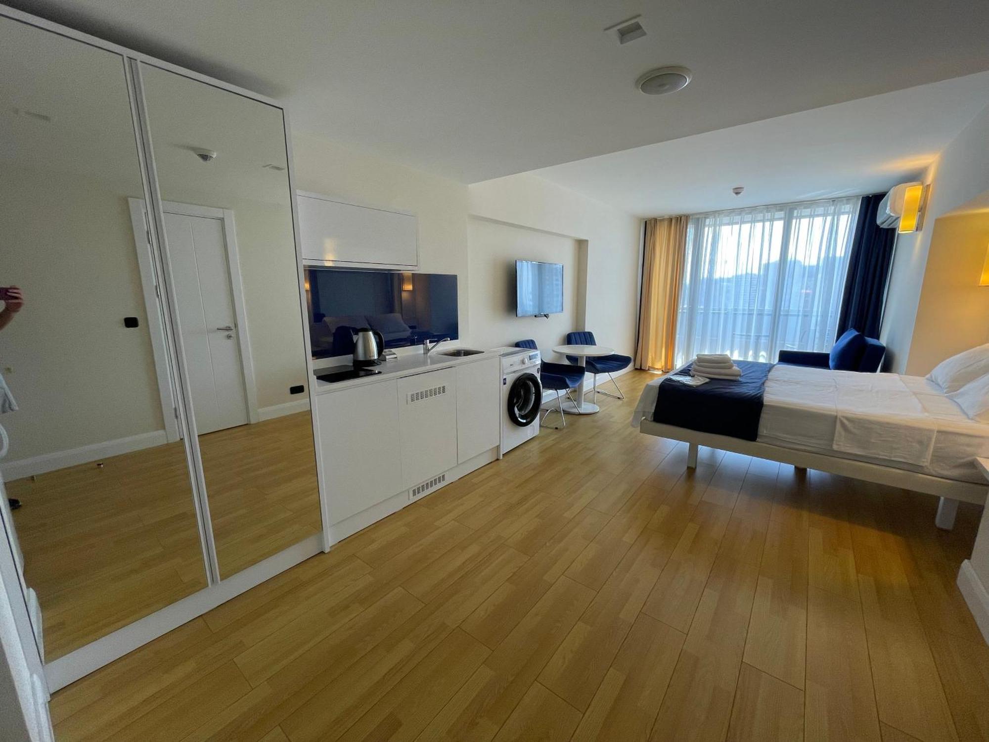 Orbi City Sea View Batumi Exterior photo